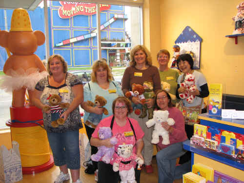 Aren't they lovely?  The bears are nice too!  Front - Tacey and Rose  Rear - Sheryl, Kellie, Joan, Carol and Masayo