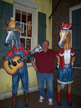 Pickin' and grinnin' at the Opryland Hotel