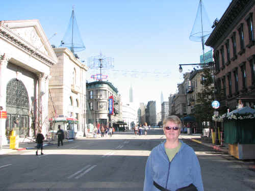 No crowds at the Osborne Lights . . . yet!