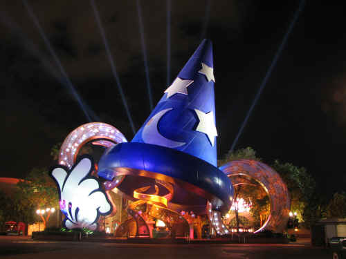 The Sorcerer's Hat at closing time
